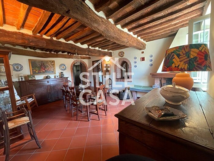 Casa con 10 locali in vendita in Orentano Pi, Castelfranco Di Sotto