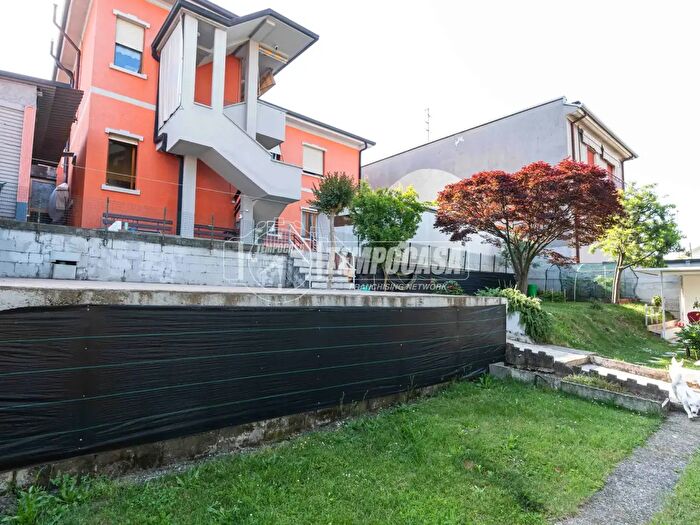 Appartamento trilocale in vendita in Via aDiaz, Solaro