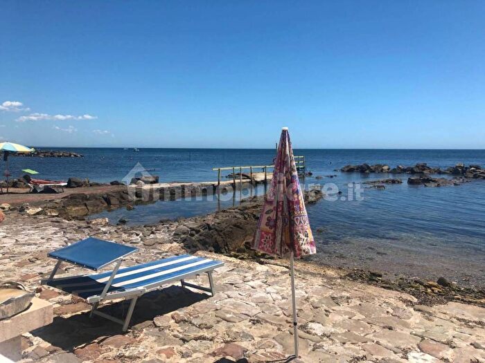 Appartamento trilocale in affitto in Lungomare Guglielmo Marconi, Centro, Santa Marinella