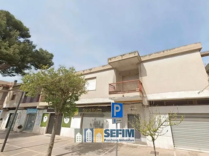 Appartamento con 7 locali in vendita in Via Nazionale, Matera