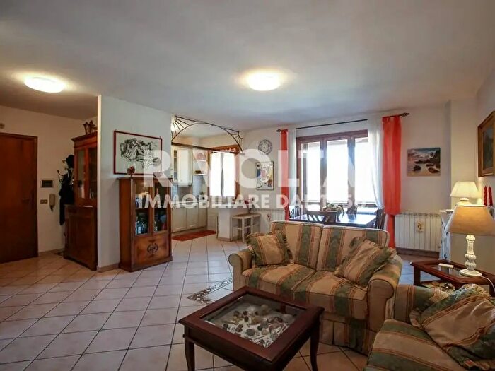 Appartamento quadrilocale in vendita in Via della Sughera, Monte Argentario