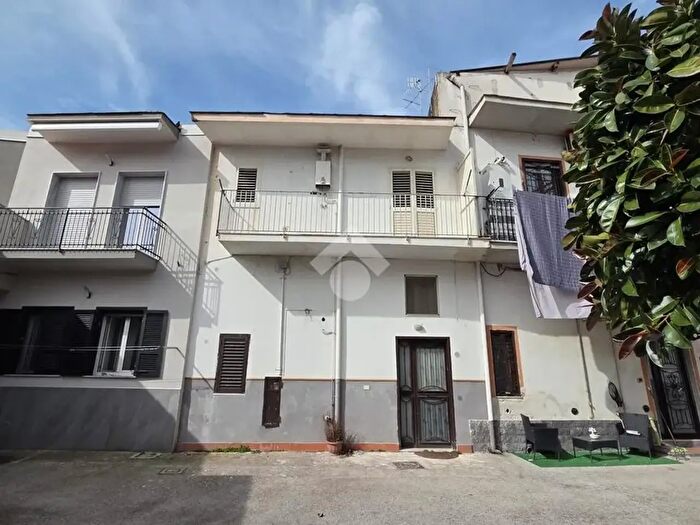 Casa bilocale in vendita in Via Vittorio Emanuele III, Casalnuovo Di Napoli