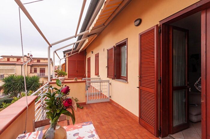 Appartamento quadrilocale in vendita in Via Blasetti, Follonica