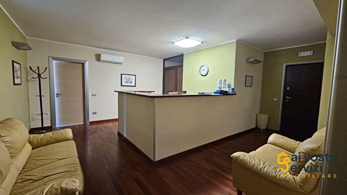 Appartamento con 11 locali in vendita in Contrada Targia, Siracusa