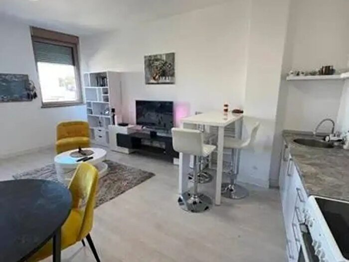Appartamento bilocale in vendita in Via Sebenico, Milano