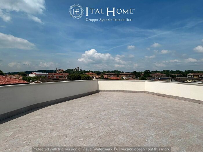 Appartamento quadrilocale in vendita in Via Salvo dAcquisto, Valeggio Sul Mincio