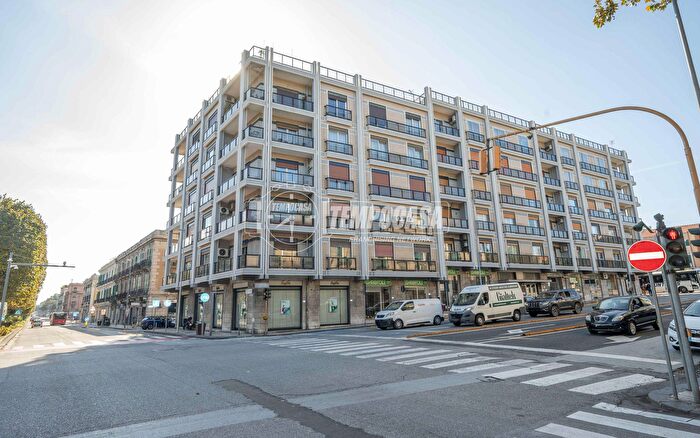 Appartamento con 5 locali in vendita in Messina