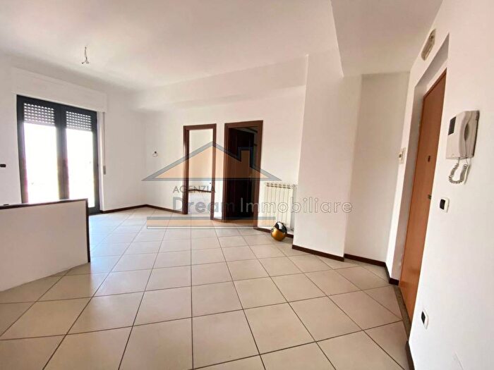 Appartamento bilocale in affitto in Via Agostino Maria De Carlo, Centro Storico, Giugliano in Campania