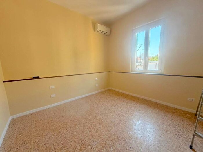 Appartamento quadrilocale in affitto in Via Mannelli, Mazzini Oberdan, Firenze