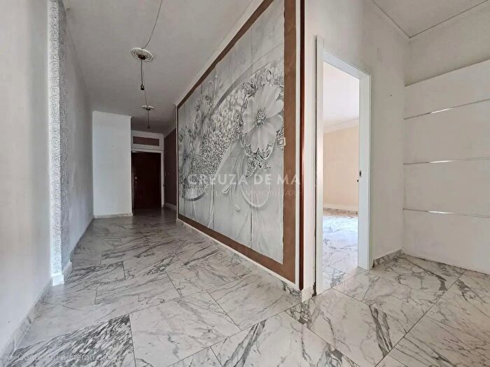 Appartamento trilocale in vendita in Via Nino Bixio, Rapallo