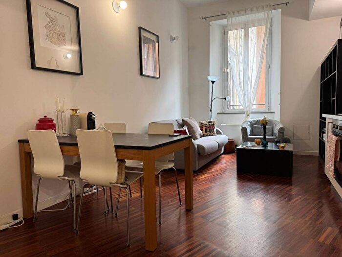 Appartamento bilocale in affitto in Via della Moscova, Moscova, Milano