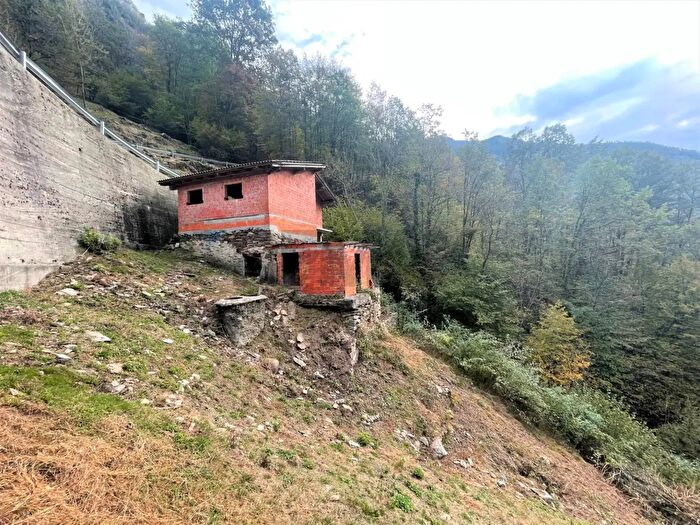 Casa bilocale in vendita in Valle Cannobina