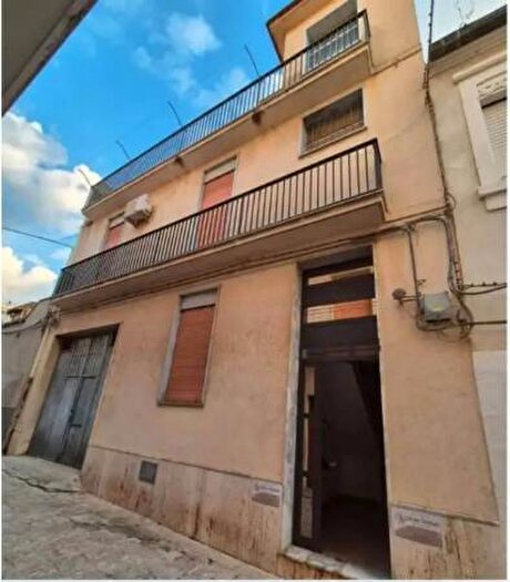 Casa con 6 locali in vendita in Via Pacini, Comiso