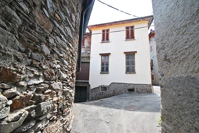 Appartamento con 5 locali in affitto in Via Maggio, Due Cossani, Dumenza