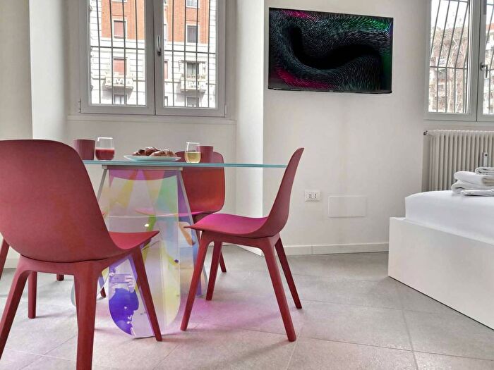 Appartamento in affitto in Via Giuditta Sidoli, Plebisciti Susa, Milano