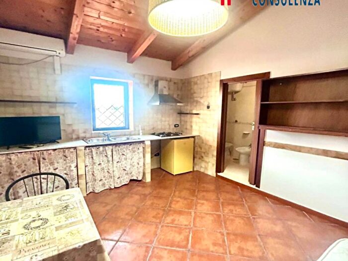 Casa monolocale in affitto in Via Grotta dell'Olmo, Licola Paese, Giugliano in Campania