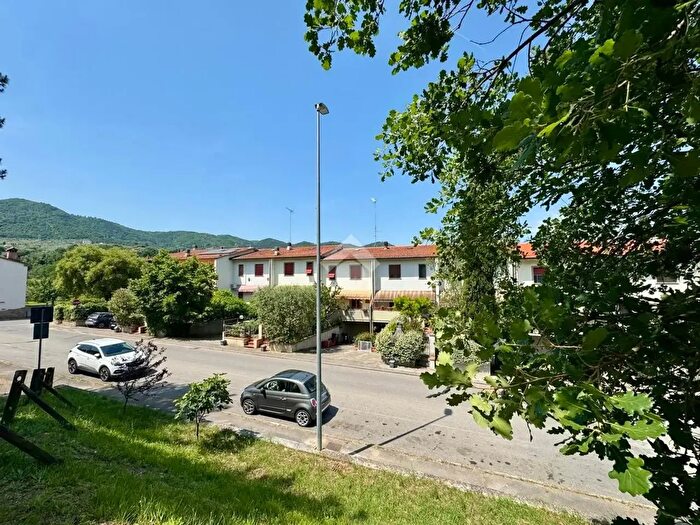 Casa con 5 locali in vendita in Via Oscar Romero, Quarrata