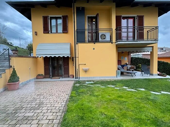Casa con 5 locali in affitto in Via Fracchia, Asti