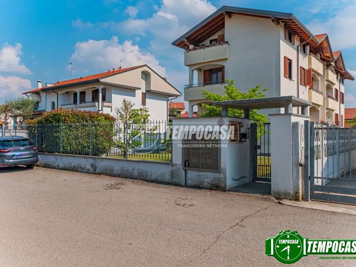Case in Vendita e in Affitto - 3