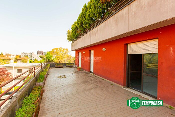 Appartamento quadrilocale in vendita in Via Giulio Pastore, Busto Arsizio