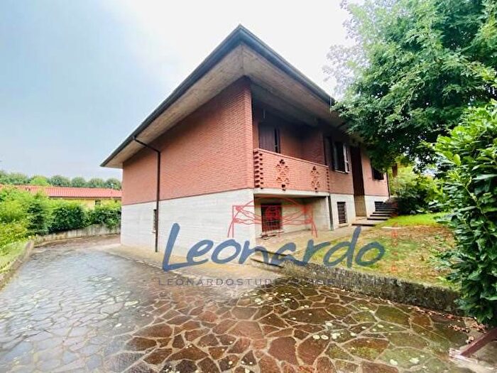 Casa con 5 locali in vendita in Vigolzone