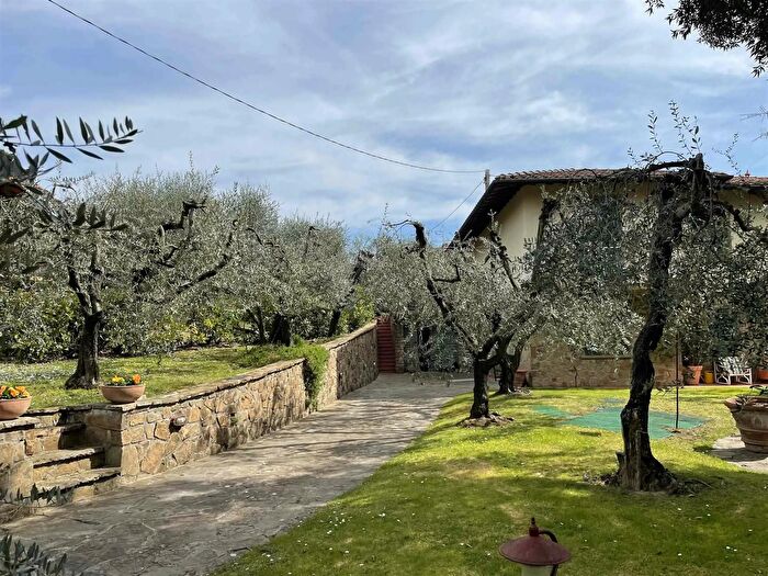 Casa con 20 locali in vendita in San Casciano in Val di Pesa, San Casciano In Val Di Pesa