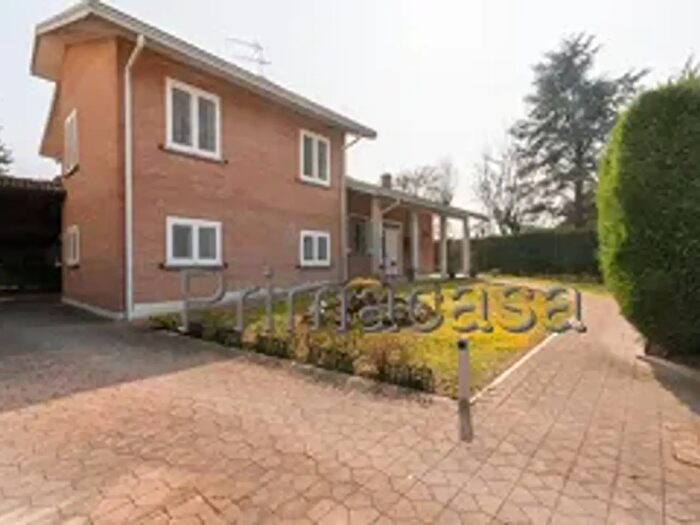 Casa con 7 locali in vendita in Via Asioli C, Correggio