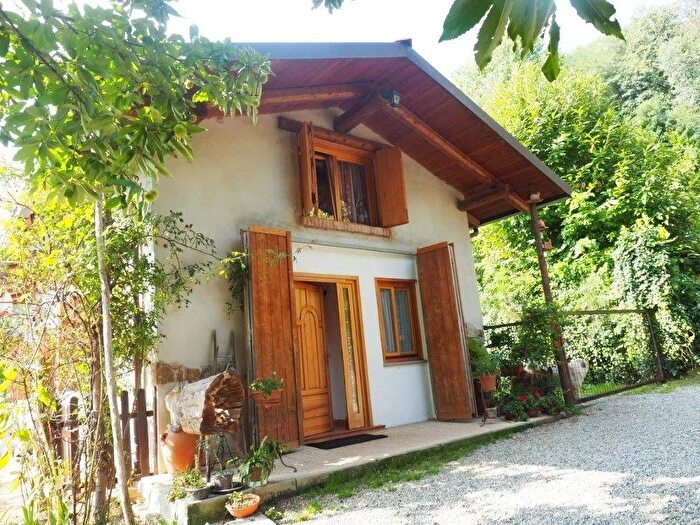 Casa con 5 locali in vendita in Frazione Miniggio Pettinengo, Pettinengo