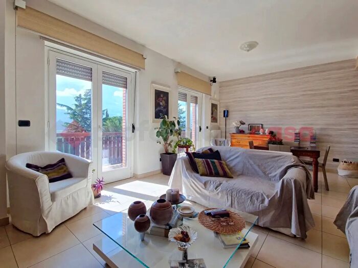 Appartamento trilocale in vendita in Via Argentina, LAquila