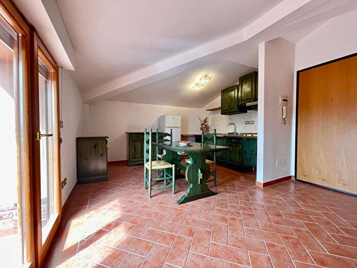 Appartamento trilocale in vendita in Via Irma Ricci, Passignano Sul Trasimeno