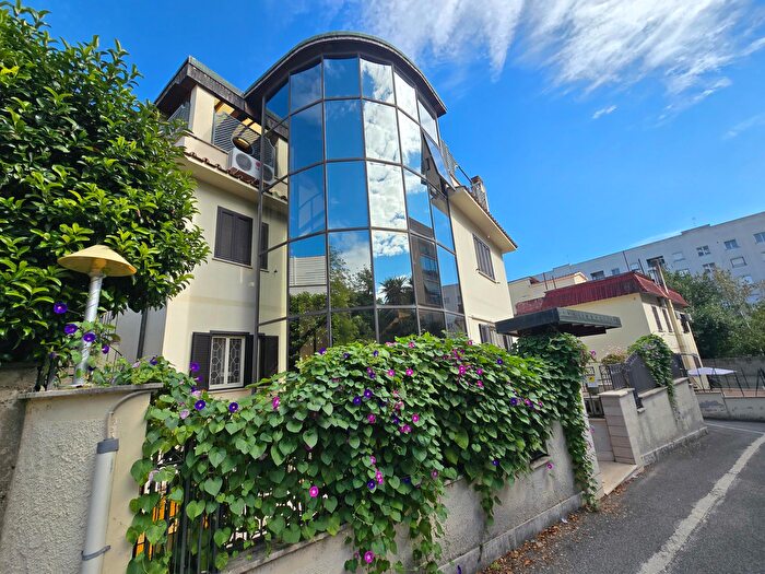 Appartamento quadrilocale in vendita in Via Ramiro Fabiani, Roma