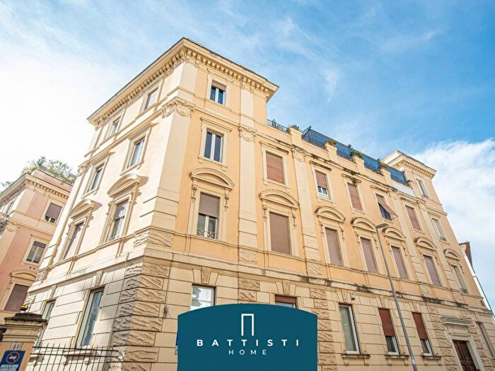 Appartamento quadrilocale in affitto in Via Montevideo, Pinciano Villa Ada, Roma