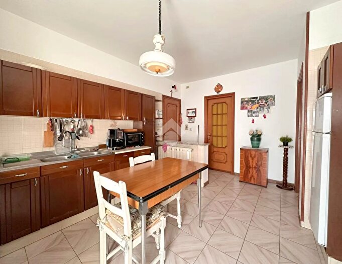 Casa con 7 locali in vendita in Cascina Fiori, Bussoleno