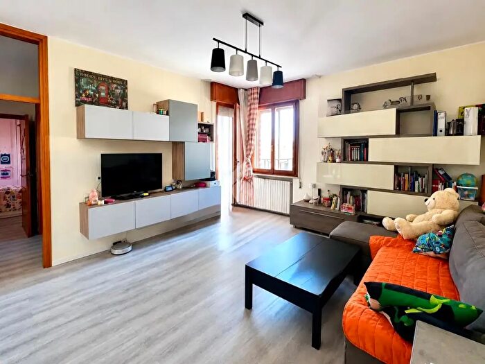 Appartamento quadrilocale in vendita in Via S Leo, Rimini