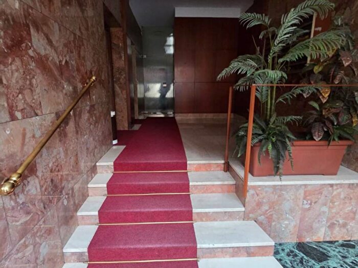 Appartamento trilocale in affitto in Via Giovanni Pezzotti, Pezzotti Meda, Milano