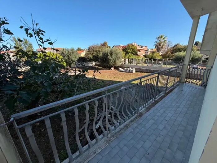 Appartamento quadrilocale in vendita in Via delle Dalie, Nettuno