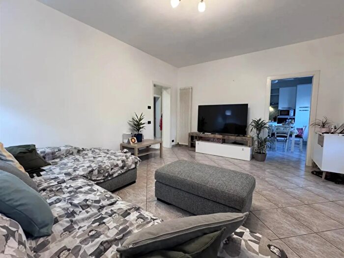 Casa con 6 locali in vendita in Via G d'Annunzio, Sarego