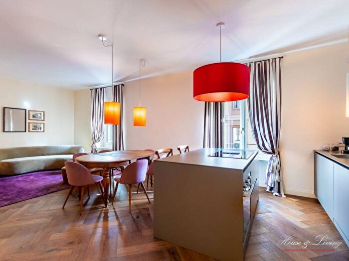 Appartamento trilocale in affitto in Piazza Solferino, Torino