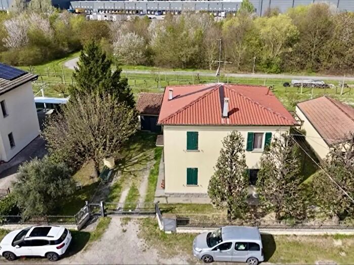 Appartamento quadrilocale in vendita in Via Santa Maria in Duno, Bentivoglio