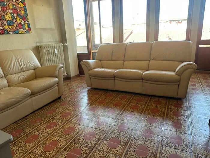 Appartamento con 5 locali in vendita in Empoli