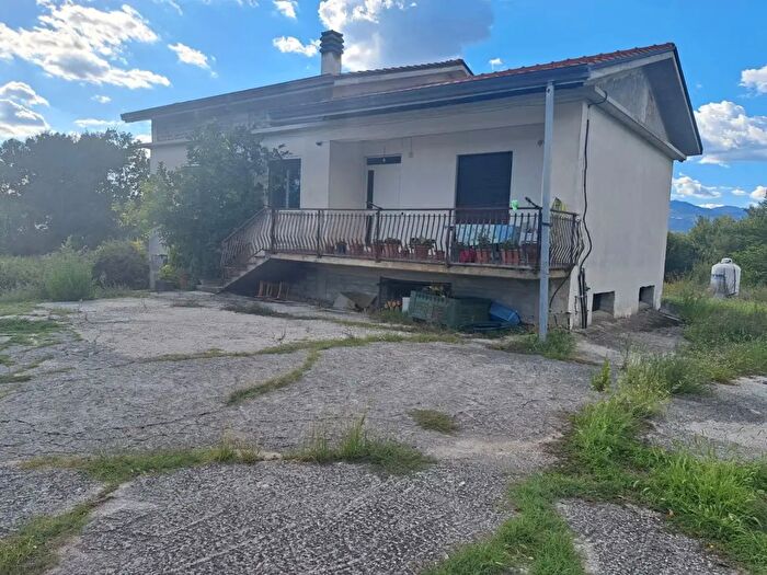 Casa trilocale in vendita in Via Sant'Antonino Snc, Cassino