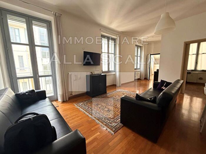 Appartamento trilocale in affitto in Via Ariberto, Corso Genova, Milano