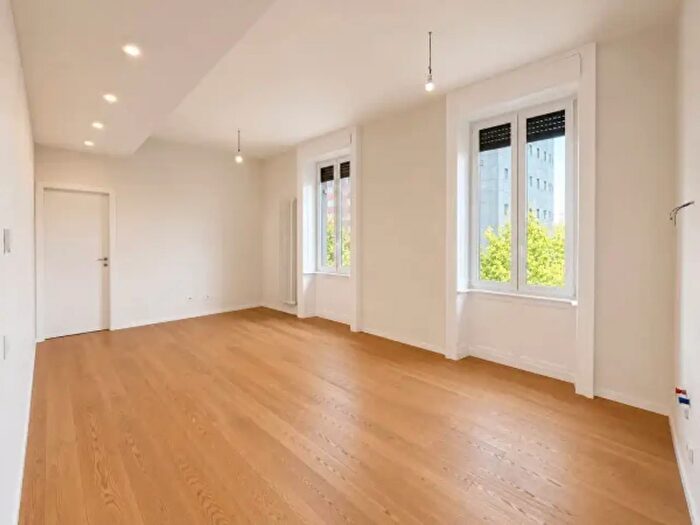 Appartamento trilocale in vendita in Milano