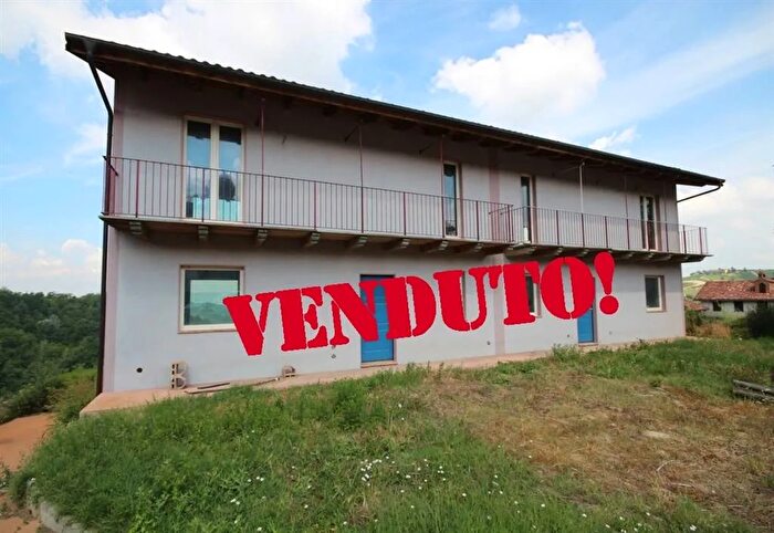 Casa quadrilocale in vendita in Montelupo Albese, Montelupo Albese