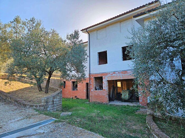 Casa con 5 locali in vendita in Fiano Romano