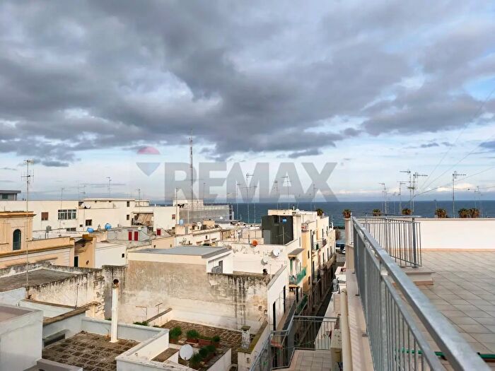 Appartamento con 5 locali in vendita in Via Carlo Goldoni, Mola Di Bari