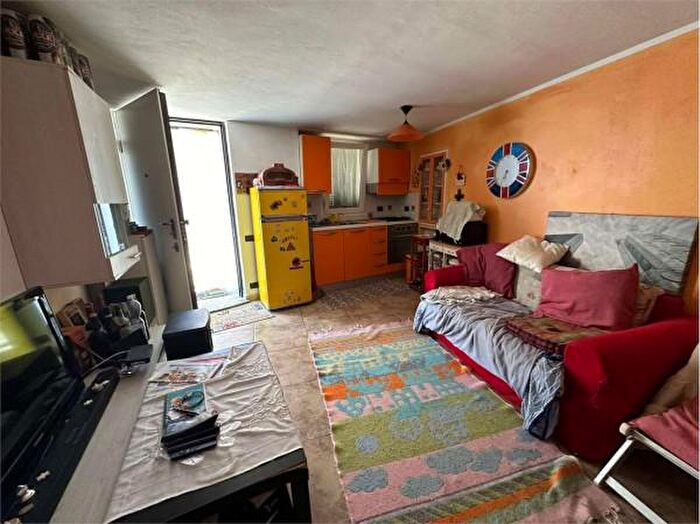 Appartamento bilocale in vendita in Costa De Ferrari, Arnasco