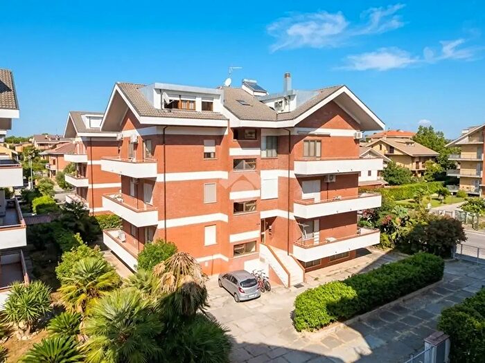 Appartamento trilocale in vendita in Viale Monte Sirente, Francavilla Al Mare