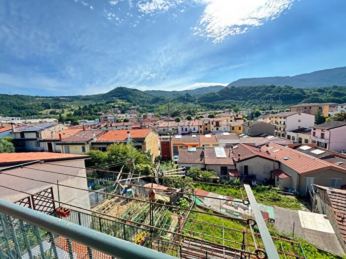 Casa con 5 locali in vendita in Via Giulio Braga, Vaiano