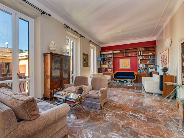 Appartamento quadrilocale in affitto in Via Lutezia, Pinciano Villa Ada, Roma